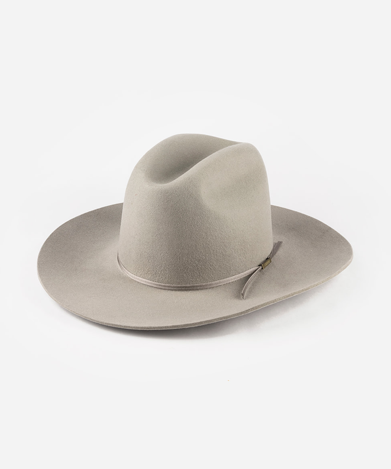 A light gray felt cowboy hat with a matching gray band and a small gray bow, photographed on a clean white background #color_stone