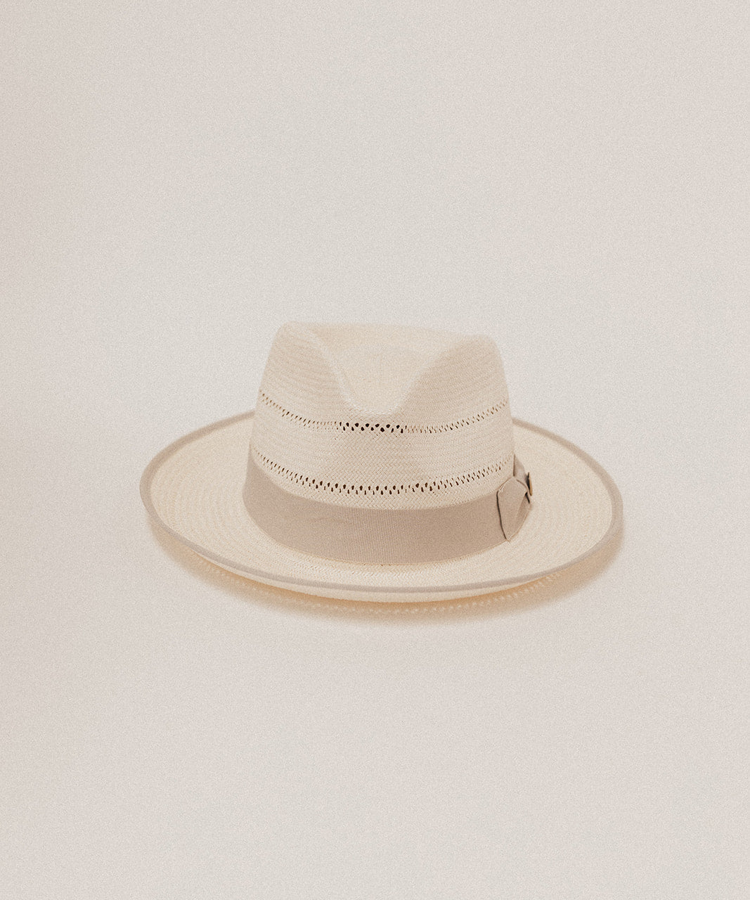 #color_ivory