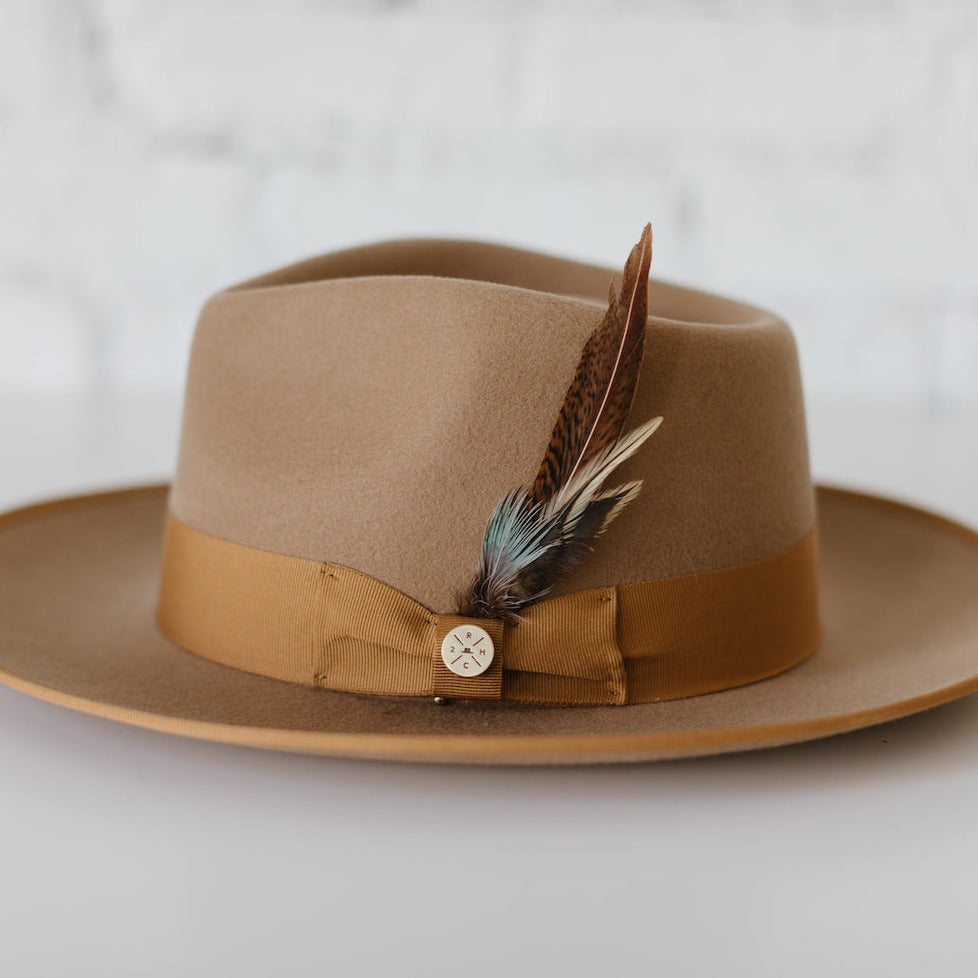 FEATHER – RUST STRIPED