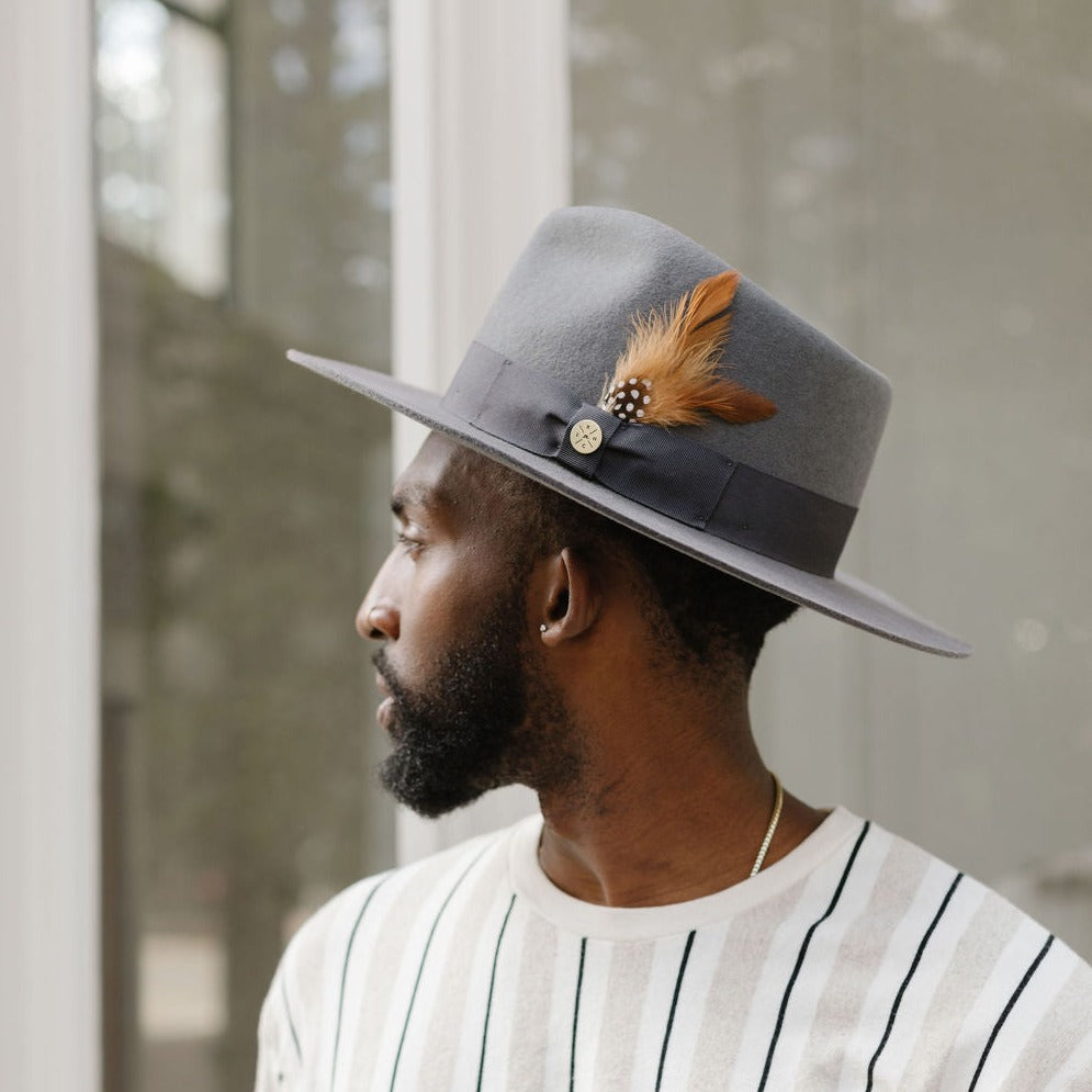 FEATHER – CAMEL