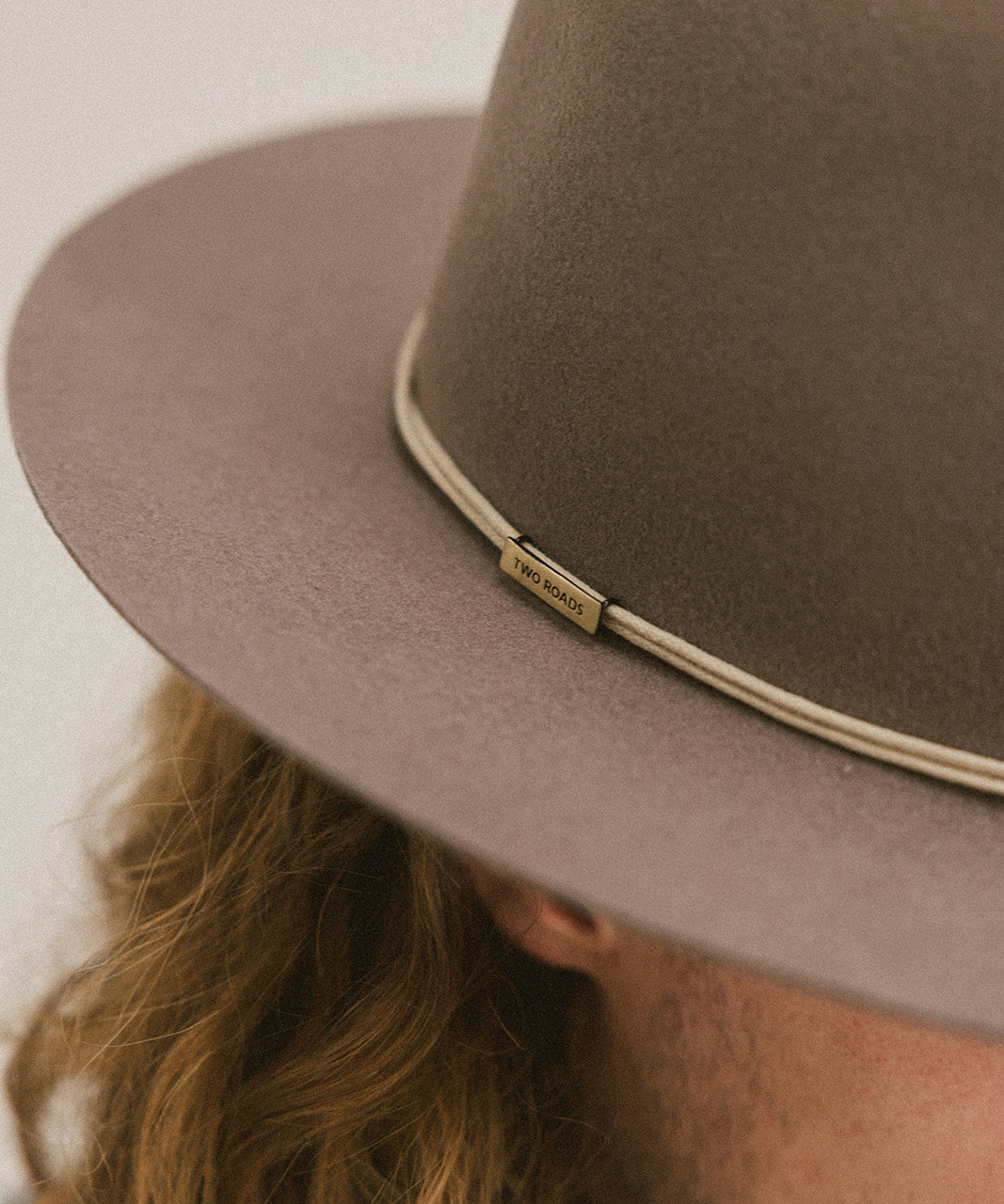 DOUBLE STRAND ROPE HAT BAND - TAN