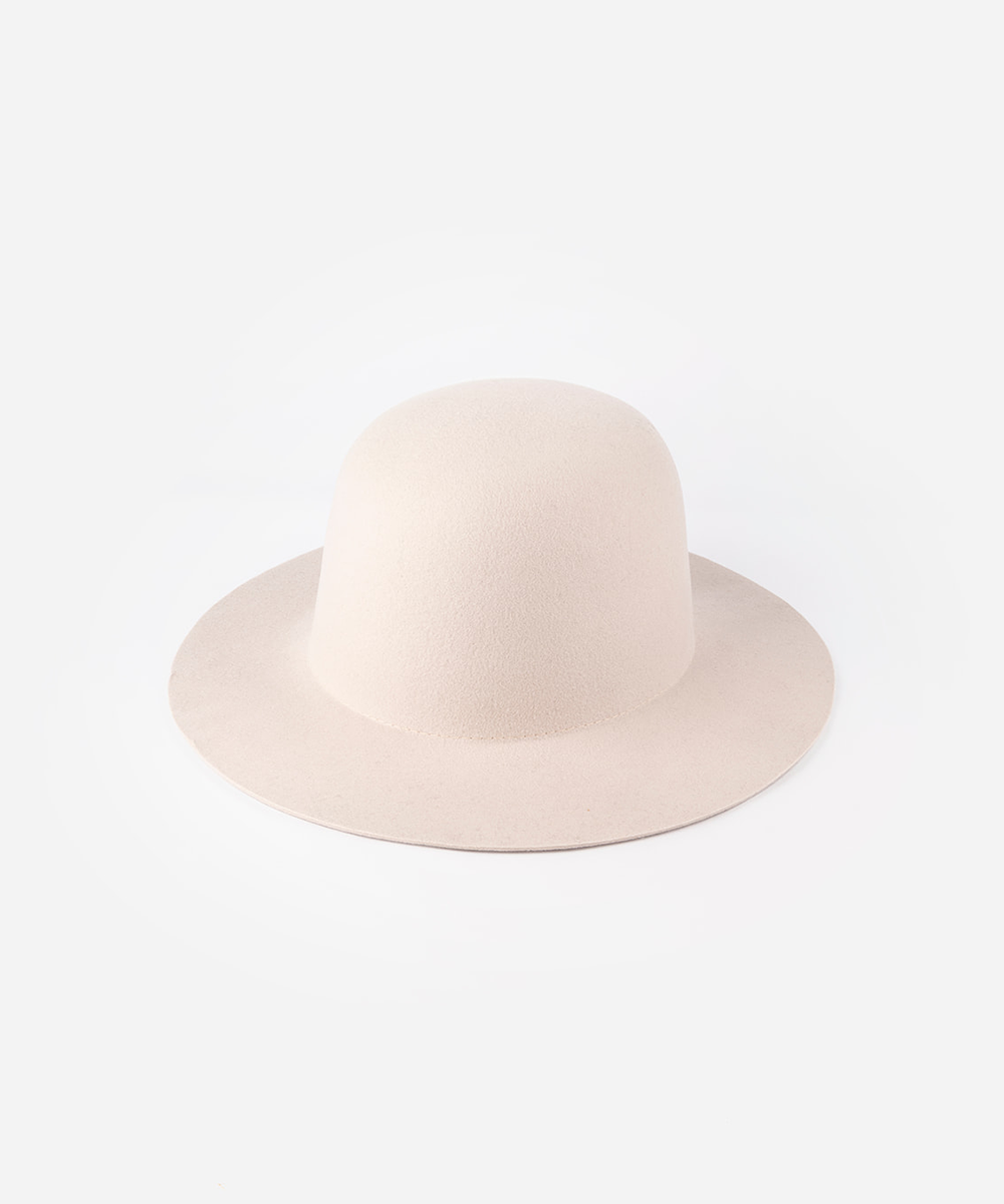 Beige hat in a white background #color_ivory
