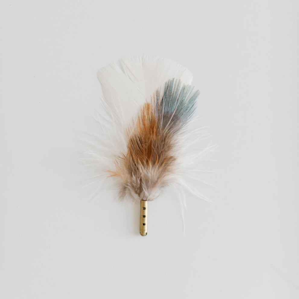 FEATHER – WHITE AND CREAM